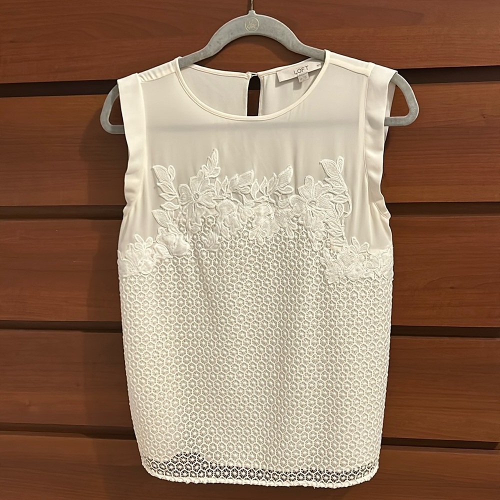 LOFT Gorgeous Contemporary Women’s Crochet Style Sleeveless Blouse Size SP